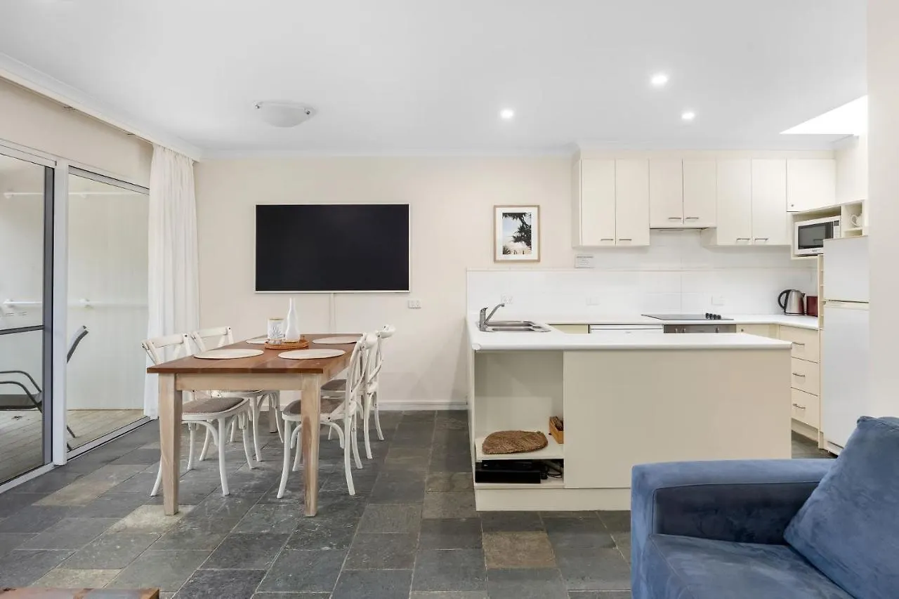 1 36 Alderly Tce Little Cove Apartment Noosa Heads 0*,  Australia