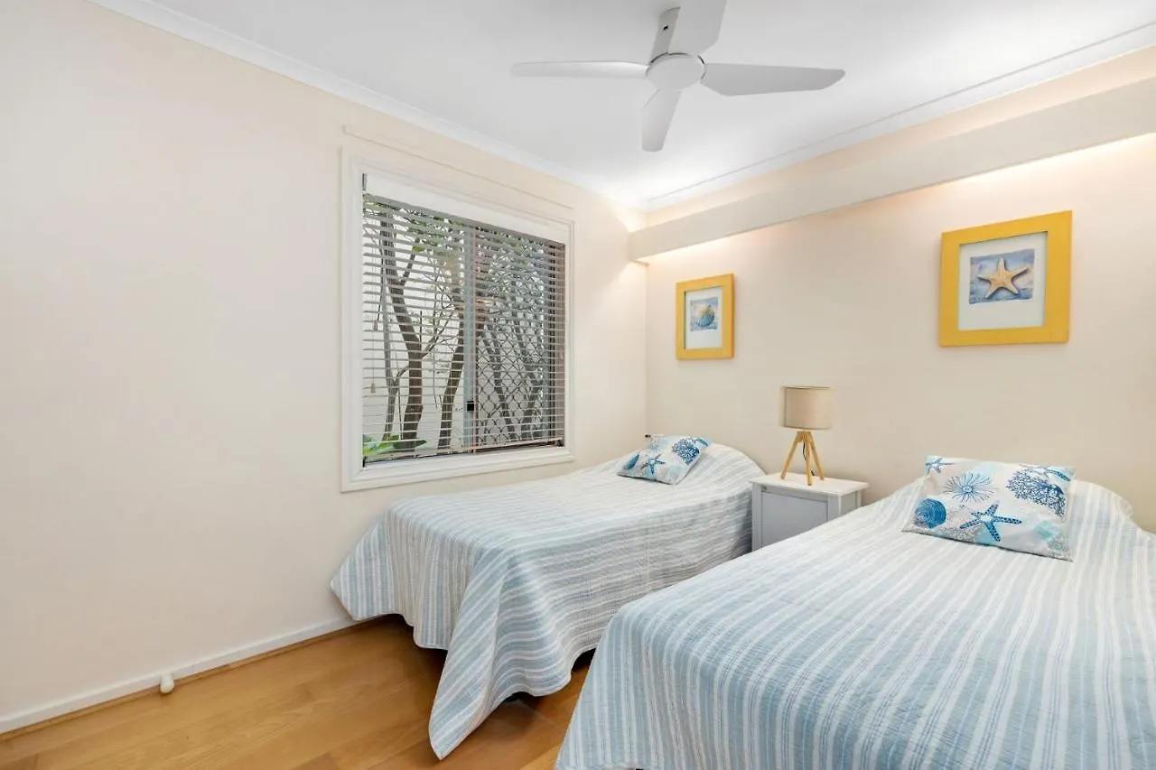 1 36 Alderly Tce Little Cove Apartment Noosa Heads 0*,